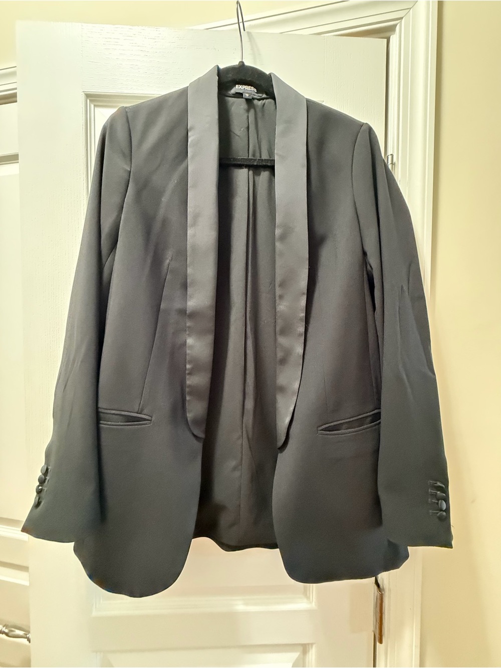Express Black Shawl Lapel Tuxedo Blazer